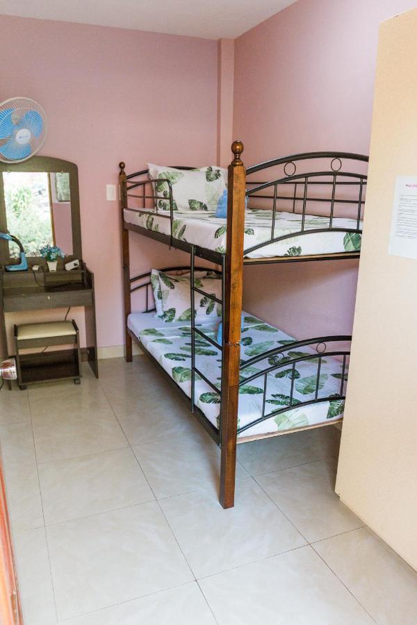 Backpackers Place In Seaviewhills Bohol Panglao Bagian luar foto